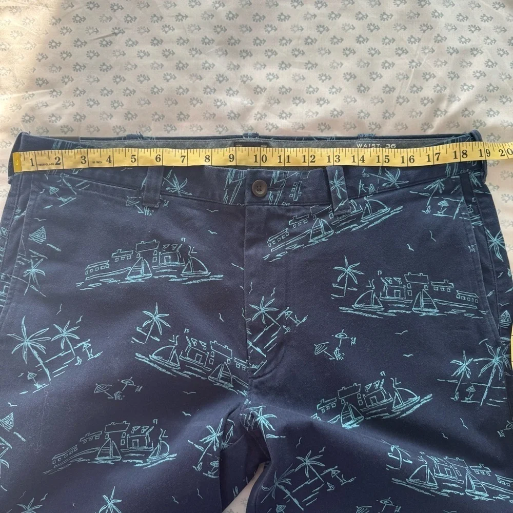 NEW J. Crew Chino Stretch Navy Blue Island Sailboat Print Size 36 Shorts